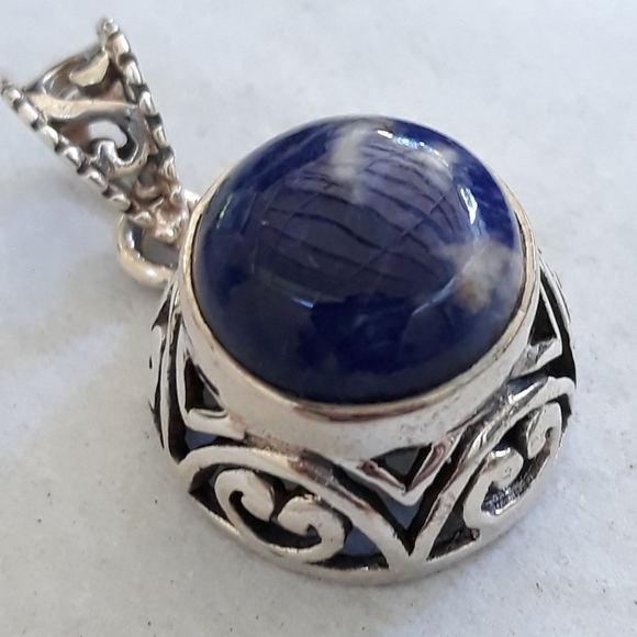 Round Sodalite Silver Pendant - Picture 5 of 6